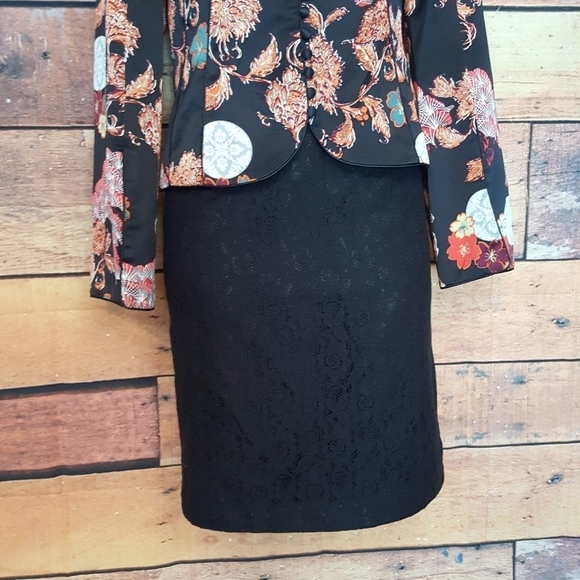 BLACK lace skirt - Picture 4 of 8